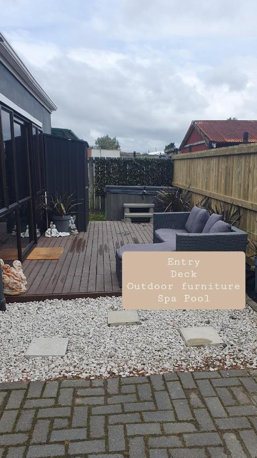 Rotoruas Tiny Gem Bnb With Spa Exterior foto